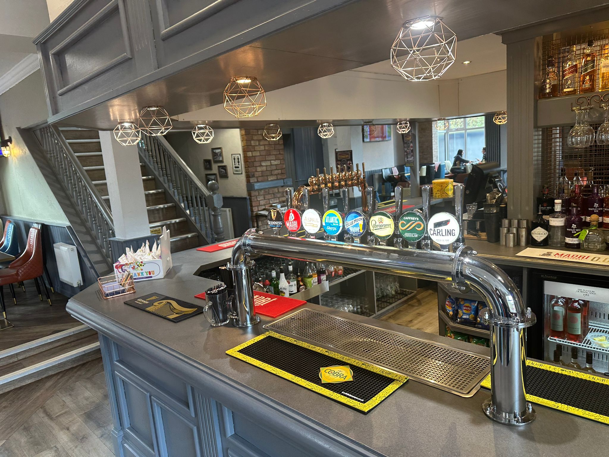 Bar taps